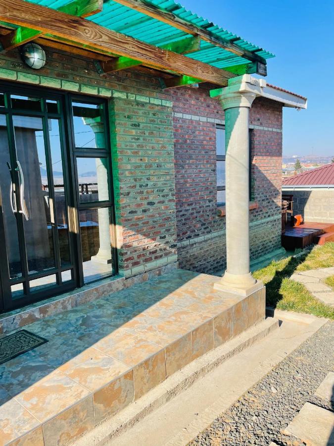 Moh Ville Guest House Maseru Exteriér fotografie